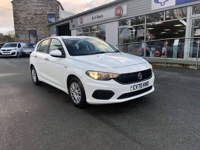 Fiat Tipo 1.4 Easy 5dr Hatchback Petrol White