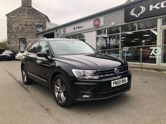 Volkswagen Tiguan 1.5 TSi EVO 150 Match 5dr Estate Petrol Black