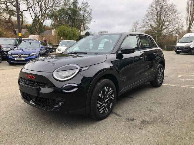2025 Fiat 600E 54kwh 154hp RED Edition