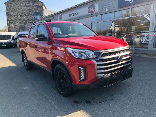KGM Musso 2.2 TD Saracen Auto Pick Up Diesel Red