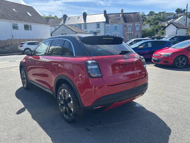 2025 Fiat 600 1.2 100 Hybrid La Prima Auto