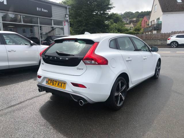 2018 Volvo V40 2.0 D2 [120] R DESIGN 5dr