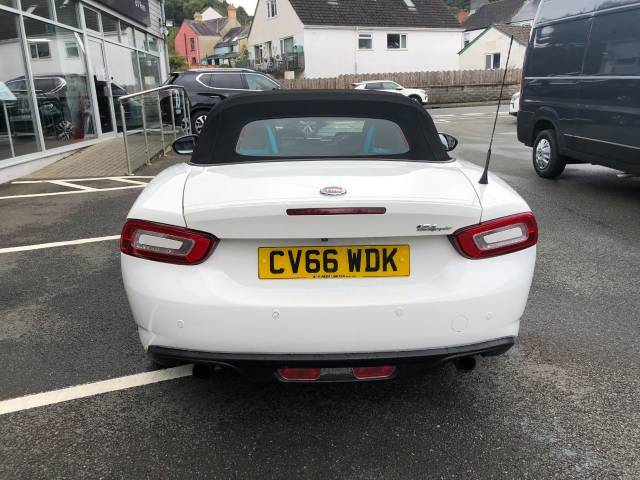 2016 Fiat 124 Spider 1.4 Multiair Lusso Plus 2dr