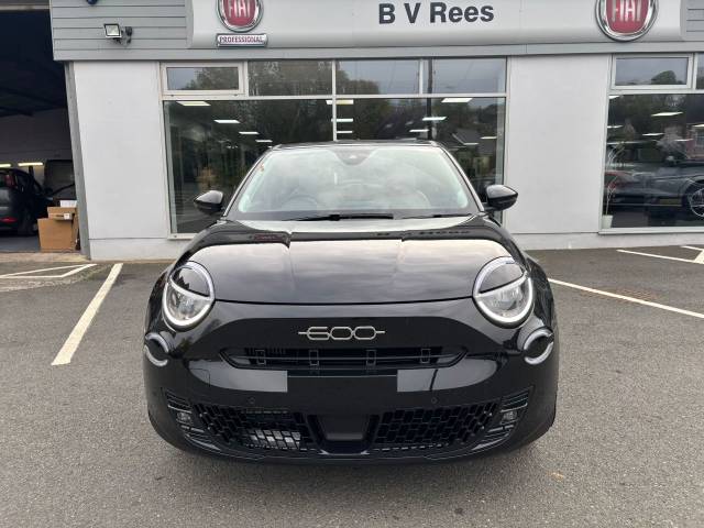 2025 Fiat 600 1.2 136 Hybrid Icon Auto