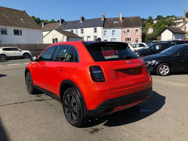 2025 Fiat 600 1.2 136 Hybrid Auto