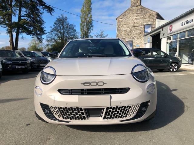 2025 Fiat 600 1.2 136 Hybrid La Prima Auto