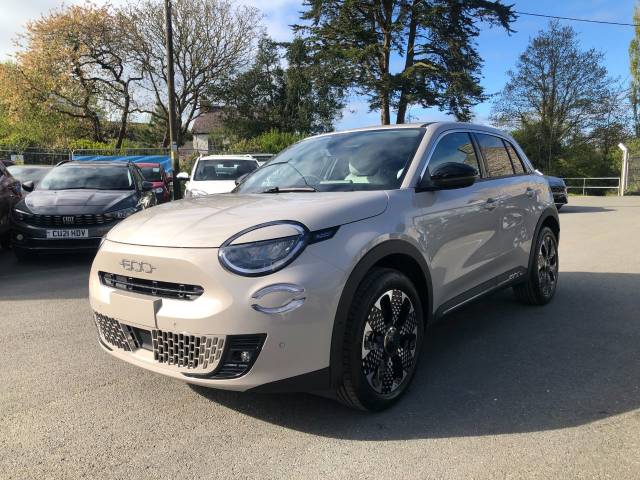 2025 Fiat 600 1.2 136 Hybrid La Prima Auto
