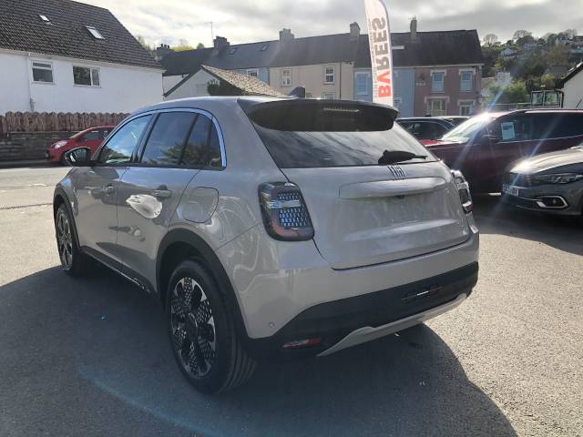 2025 Fiat 600 1.2 136 Hybrid La Prima Auto