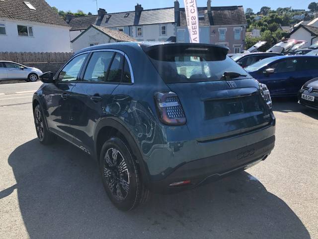 2025 Fiat 600 1.2 136 Hybrid Auto