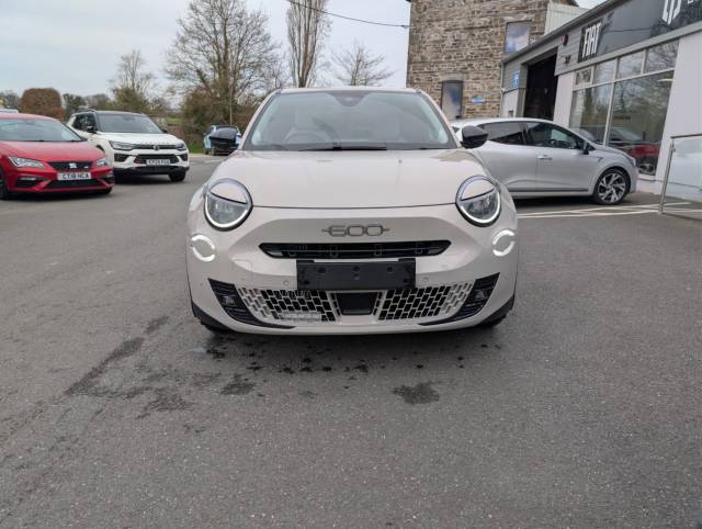 2025 Fiat 600 1.2 Hybrid 48V La Prima 5dr eDCT-6