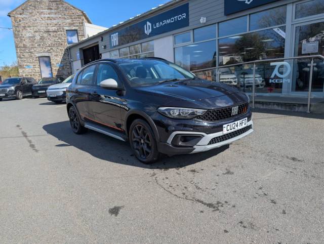 Fiat Tipo Cross 1.5 Hybrid 48V Cross Garmin 5dr DDCT Hatchback Petrol Black