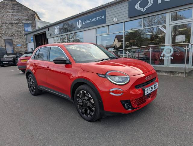 Fiat 600 0.0 115kW La Prima 54kWh 5dr Auto SUV Electric Orange