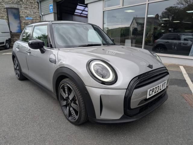 Mini Cooper 1.5 COOPER EXCLUSIVE AUTO Hatchback Petrol Silver