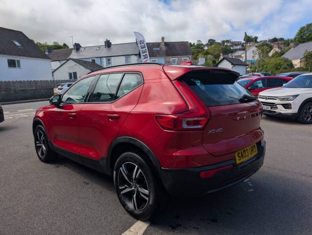 2023 Volvo XC40 2.0 B3P Plus Dark Auto