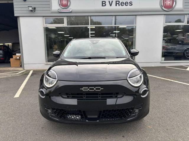 2026 Fiat 600 1.2 136 Hybrid 48V Icon