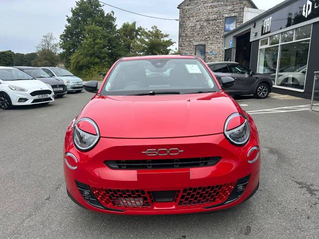 2026 Fiat 600 1.2 Hybrid Red Edition 136HP