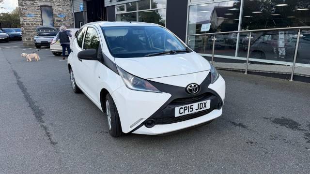Toyota Aygo 1.0 VVT-i X 5dr Hatchback Petrol White